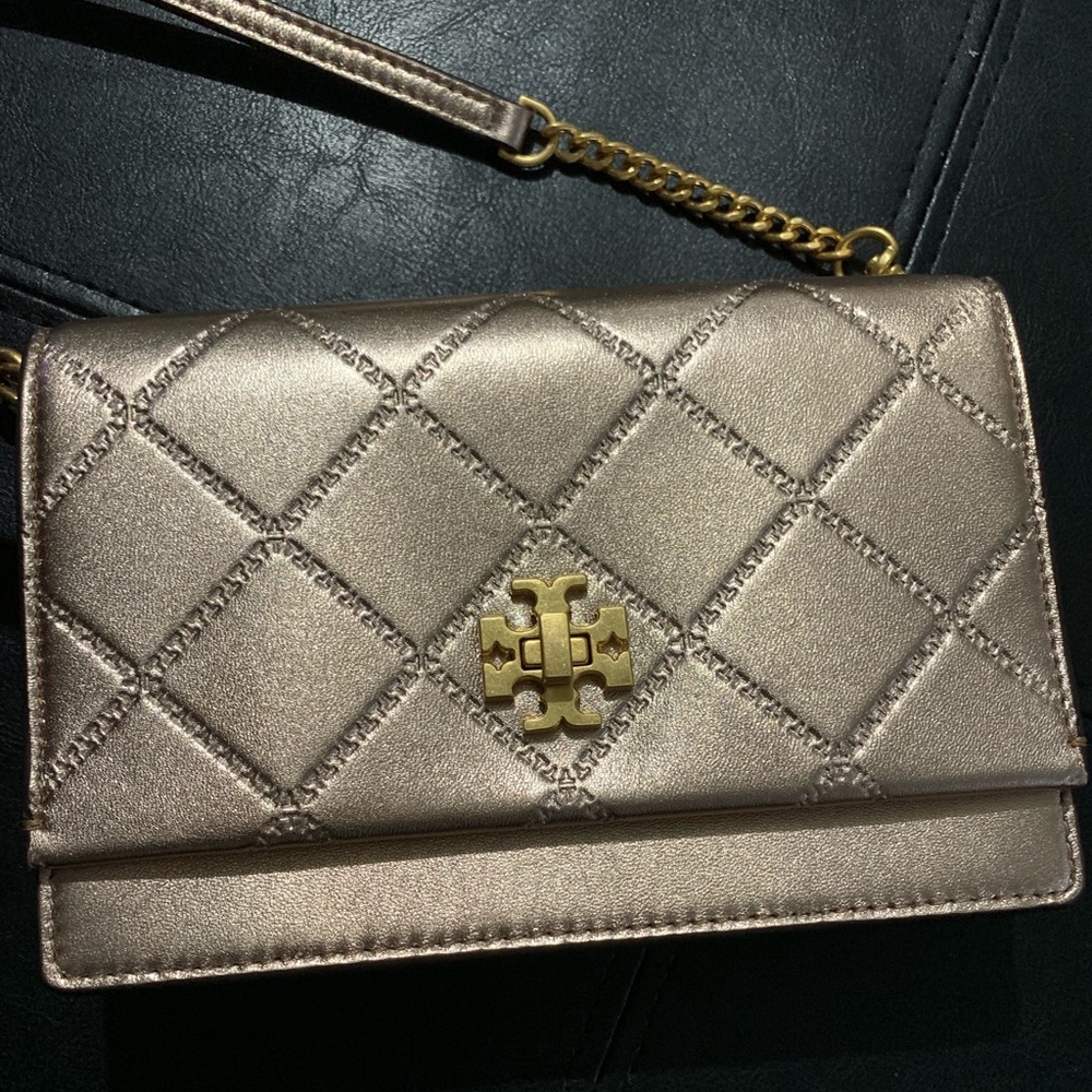 Tory Burch crossbody in Mettalic Rose Gold